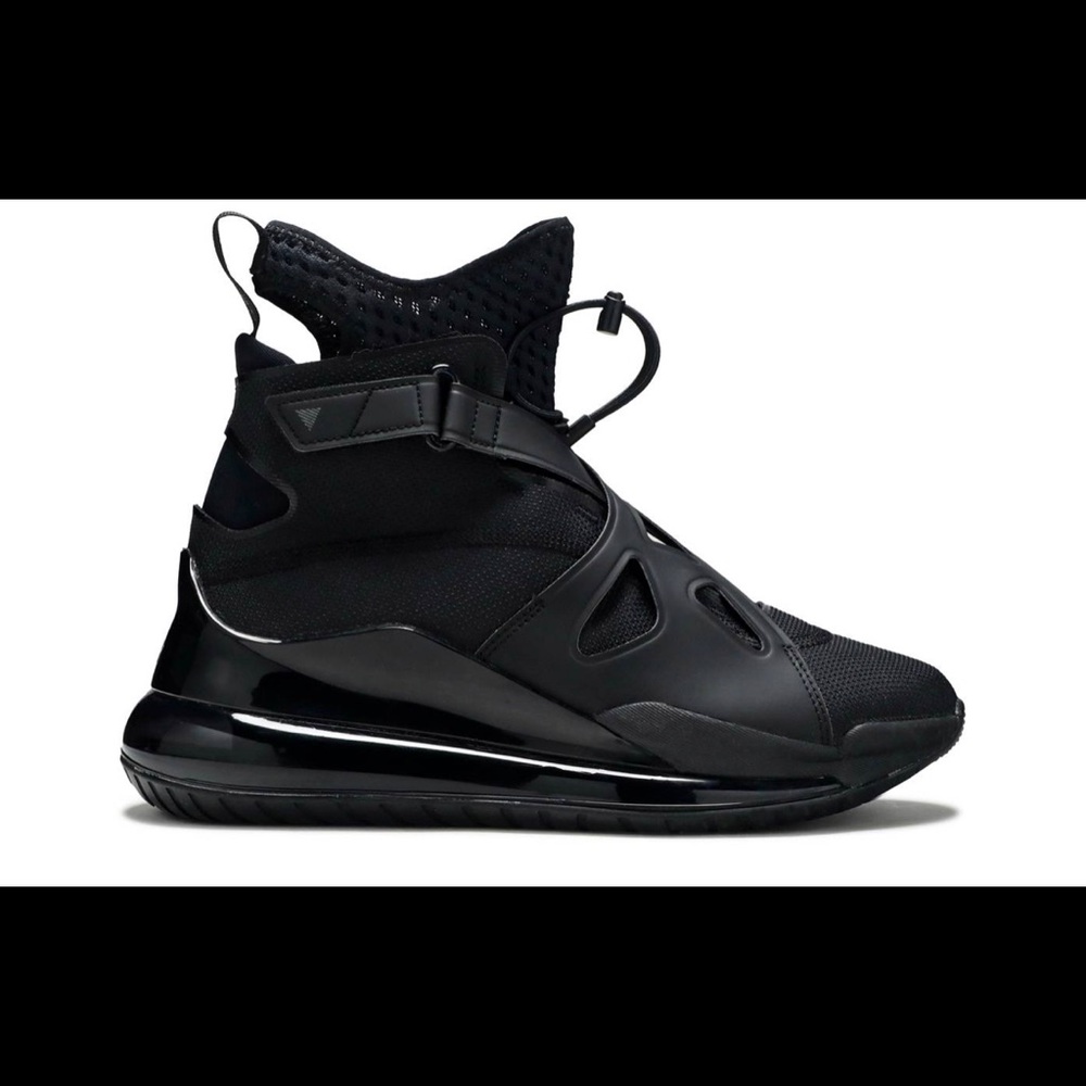 WMNS JORDAN AIR LATITUDE 720 'TRIPLE BLACK'